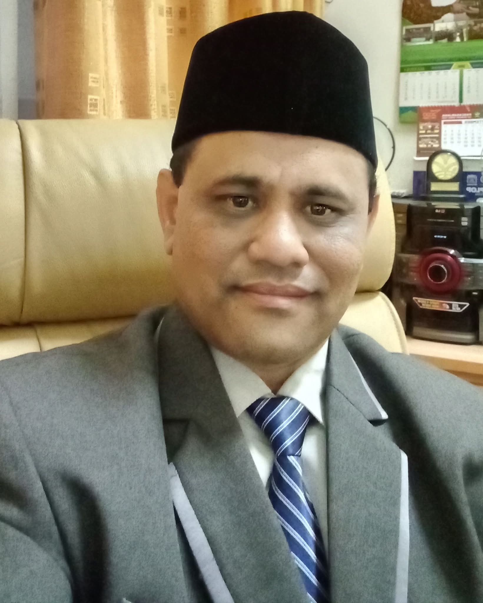 Dr. Masbur, S.Ag., M.Ag.